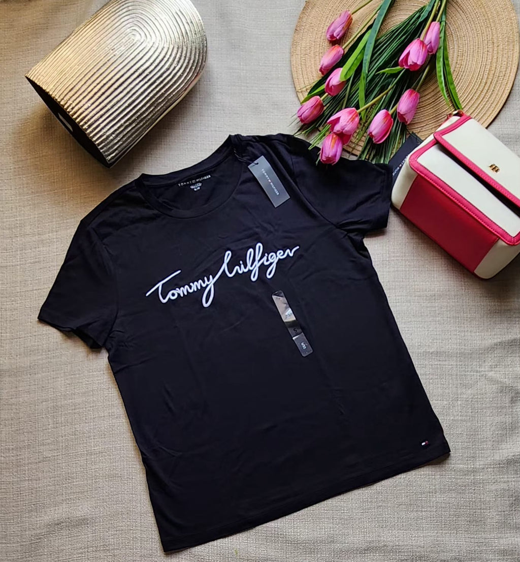 Camiseta con bordado Tommy Hilfiger
