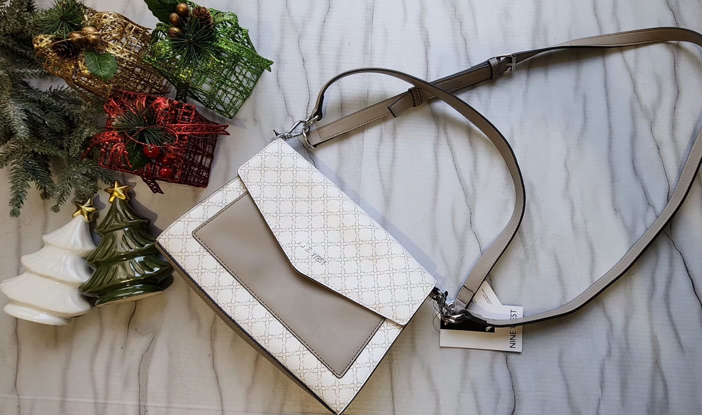 Cartera Nine West