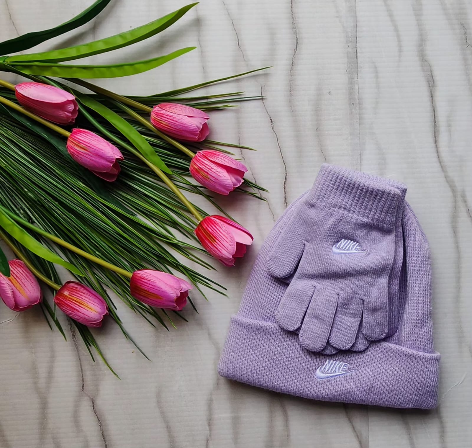 Set de Gorro y Guantes Nike